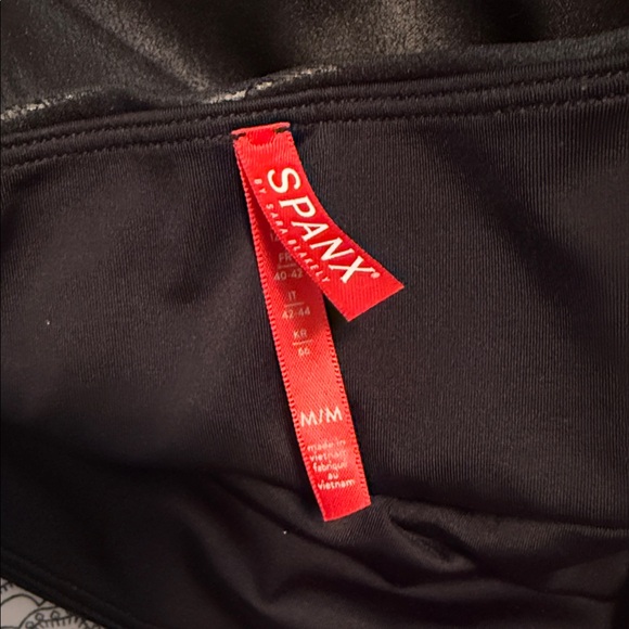 SPANX Track Style Black Faux Leather Leggings | Medium - Picture 5 of 5